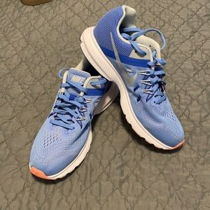 Nike Zoom Winflo 2 Shoes Size 8